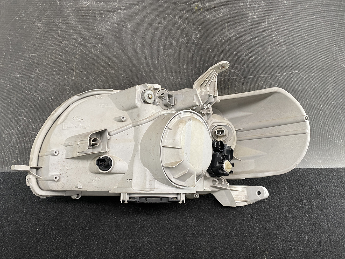 TOYOTA PORTE NNP10 NNP11 HID Headlight 52-129 Right Side x1 - Image 6