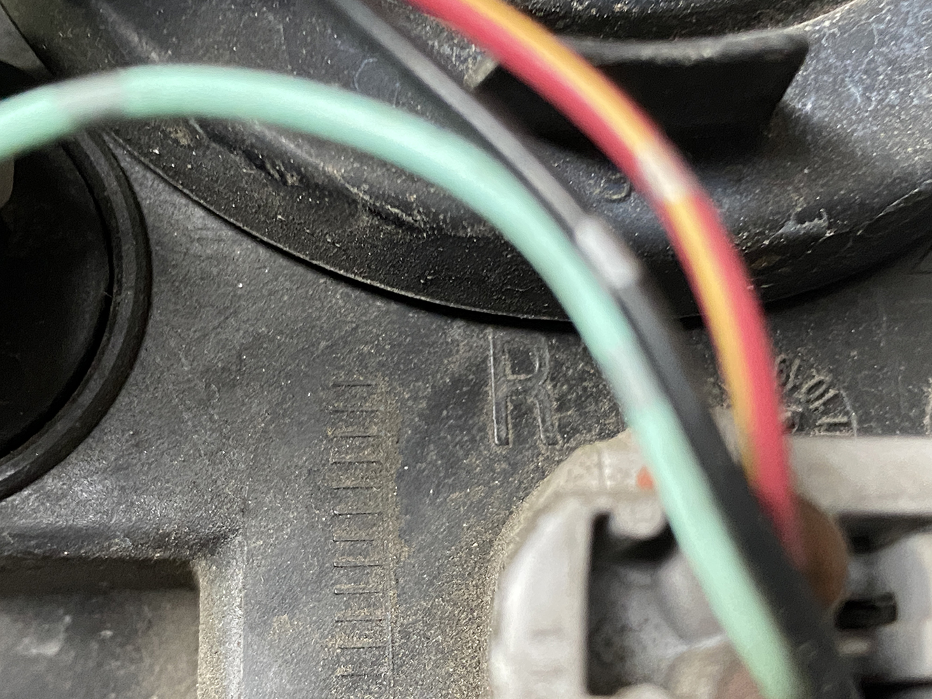 SUZUKI SOLIO MA15S DELICA D2 Headlight LE10H6223 Right Side x1 *REPAIRED* - Image 11