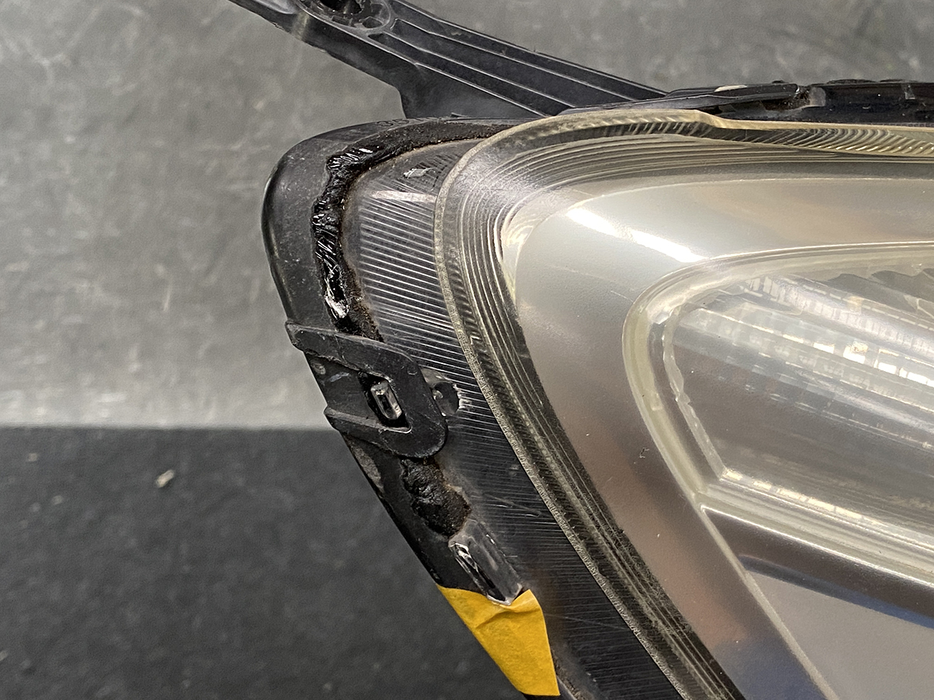 SUZUKI SOLIO MA15S DELICA D2 Headlight LE10H6223 Right Side x1 *REPAIRED* - Image 10