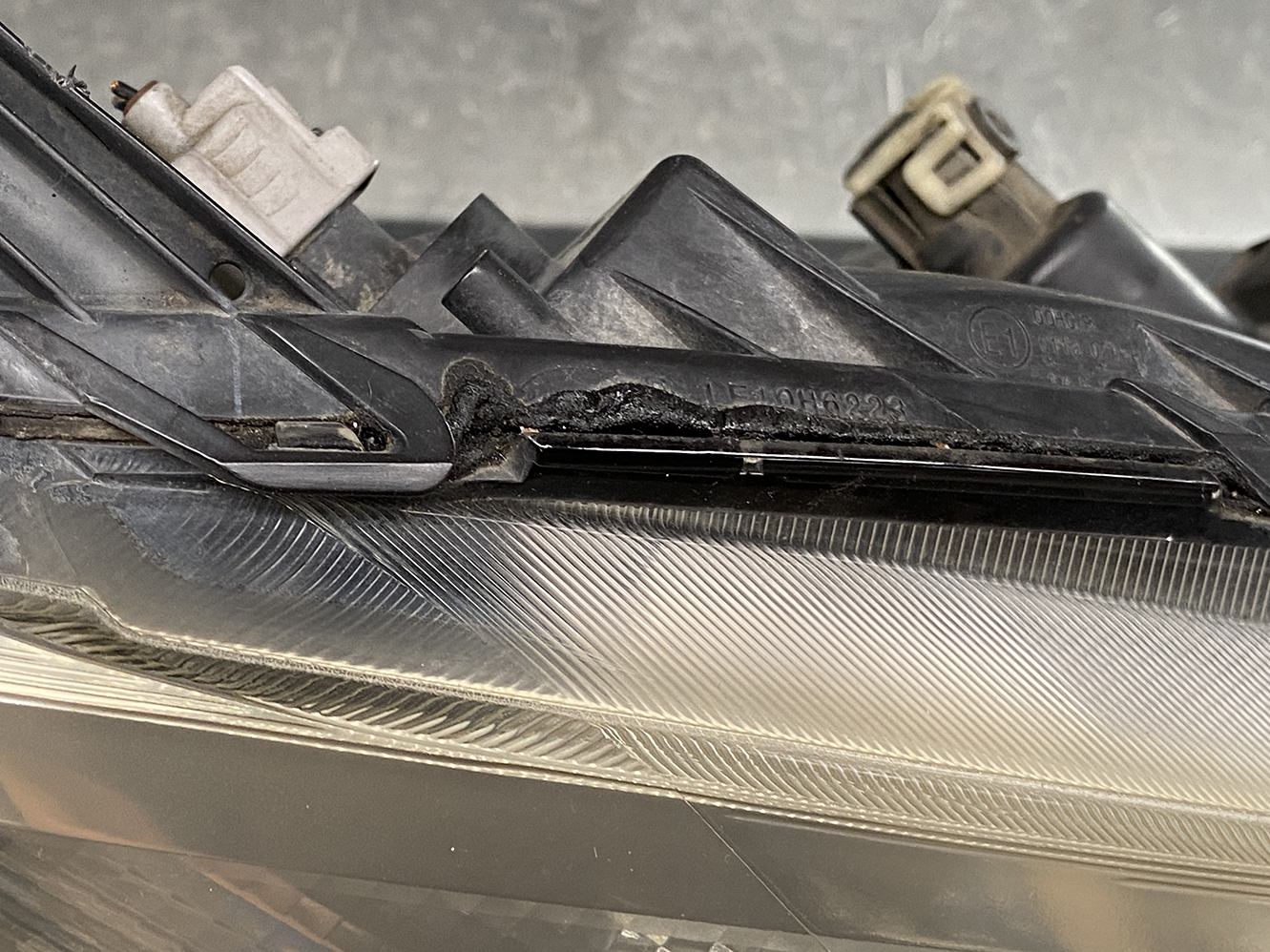 SUZUKI SOLIO MA15S DELICA D2 Headlight LE10H6223 Right Side x1 *REPAIRED* - Image 8