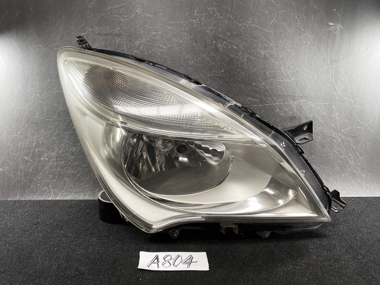 SUZUKI SOLIO MA15S DELICA D2 Headlight LE10H6223 Right Side x1 *REPAIRED*