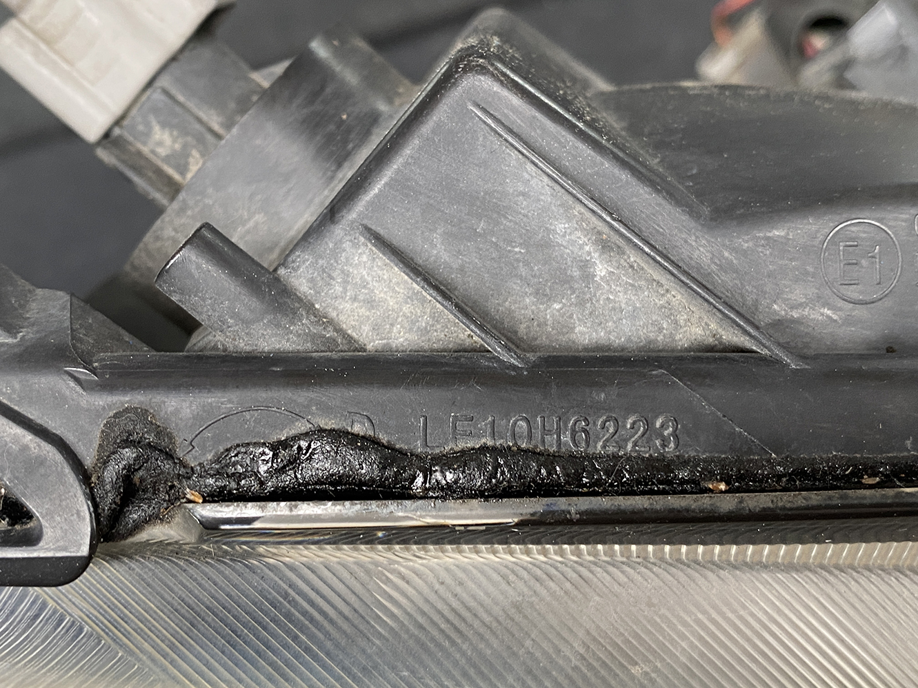 SUZUKI SOLIO MA15S DELICA D2 Headlight LE10H6223 Right Side x1 *REPAIRED* - Image 9