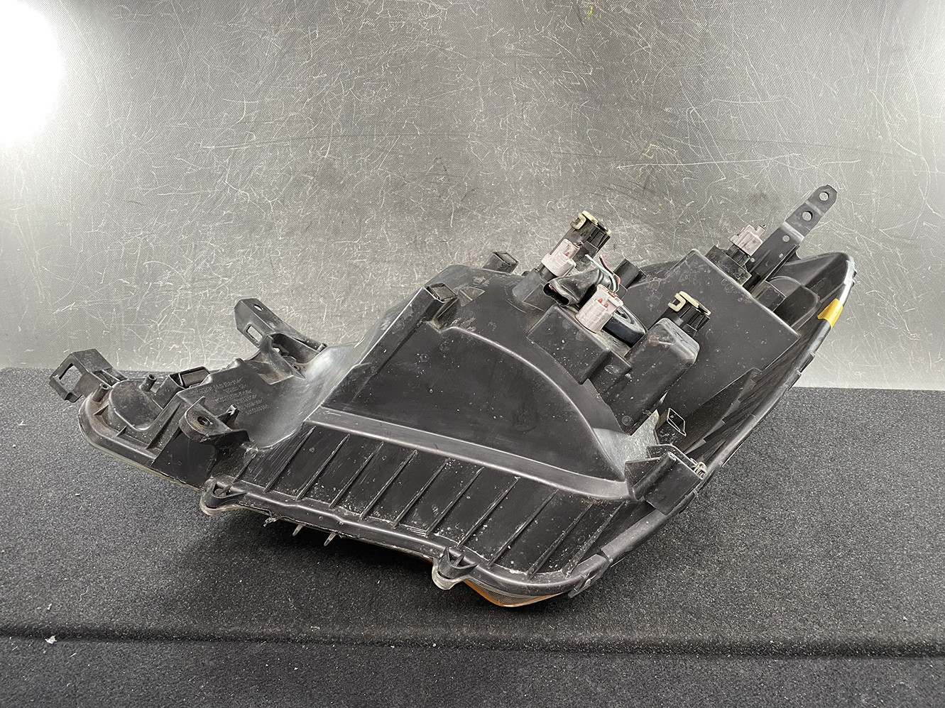 SUZUKI SOLIO MA15S DELICA D2 Headlight LE10H6223 Right Side x1 *REPAIRED* - Image 5