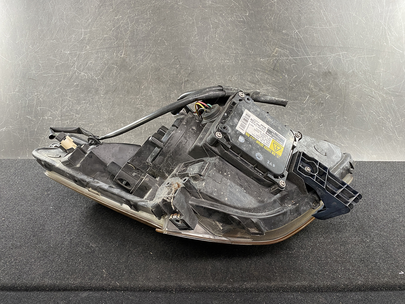 TOYOTA RACTIS NCP100 HID Headlight ICHIKOH 52-157 Left Side x1 - Image 5