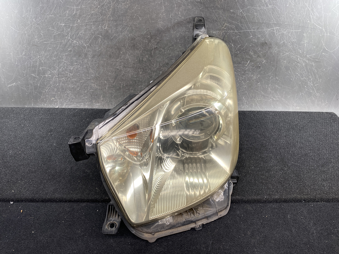 TOYOTA IQ KGJ10 Genuine Headlight KOITO 74-1 Left Side x1 - Image 2
