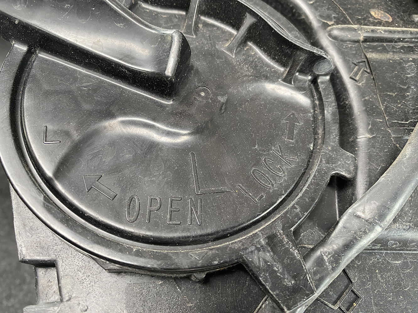 TOYOTA IQ KGJ10 Genuine Headlight KOITO 74-1 Left Side x1 - Image 8