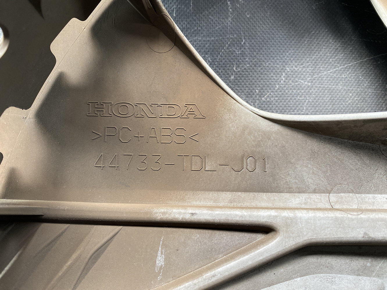 HONDA FIT JAZZ FREED GB7 Genuine 15inch WHEEL CAP / HUB CAP 44733-TDL-J01 x1 - Image 4