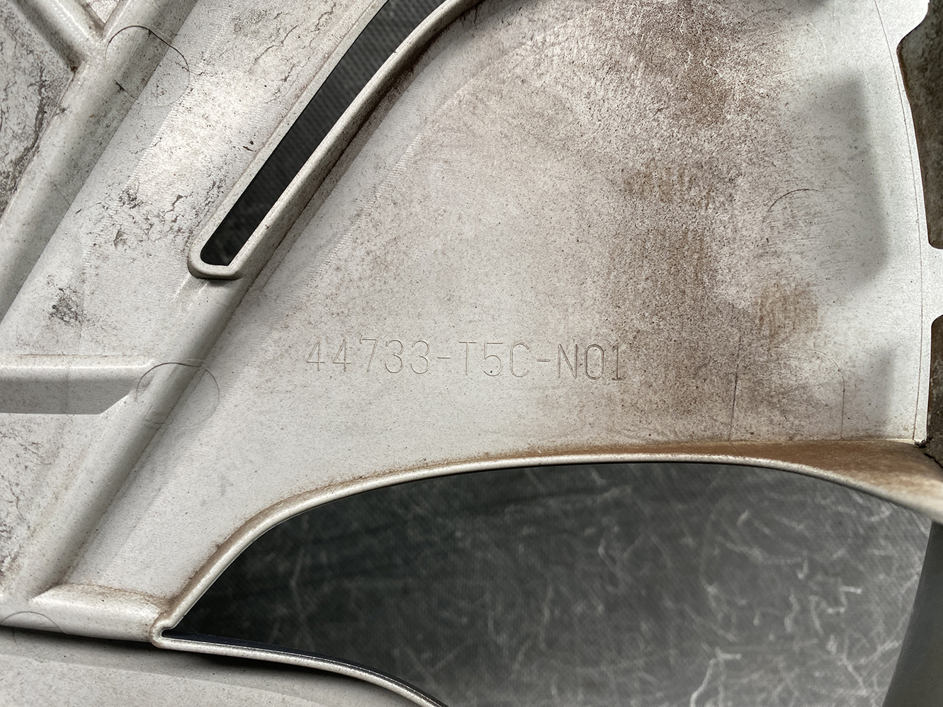 HONDA FIT JAZZ FREED Genuine 15inch WHEEL CAP / HUB CAP 44733-T5C-N01 x1 - Image 4