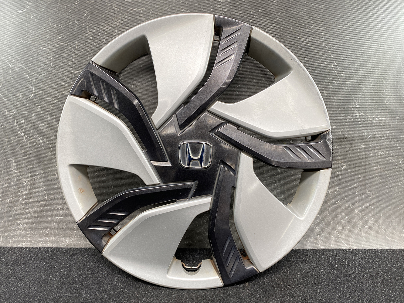 HONDA FIT JAZZ FREED Genuine 15inch WHEEL CAP / HUB CAP 44733-T5C-N01 x1 - Image 2