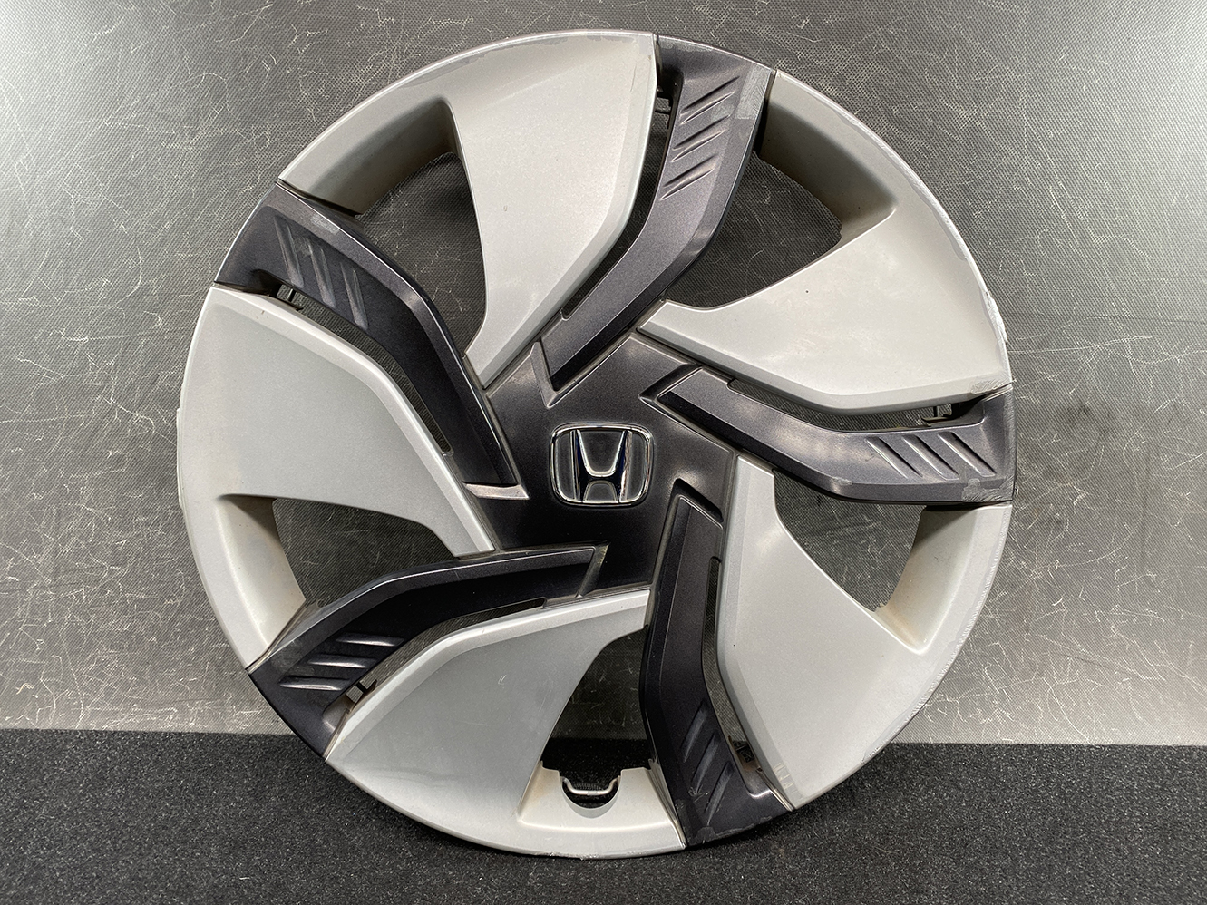 HONDA FIT JAZZ FREED Genuine 15inch WHEEL CAP / HUB CAP 44733-T5C-N01 x1 - Image 2