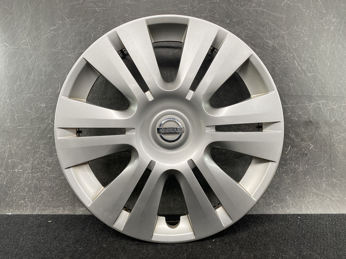 NISSAN NV350 Caravan Genuine 15inch WHEEL CAP / HUB CAP 40315-1GK0A x1 - Image 2