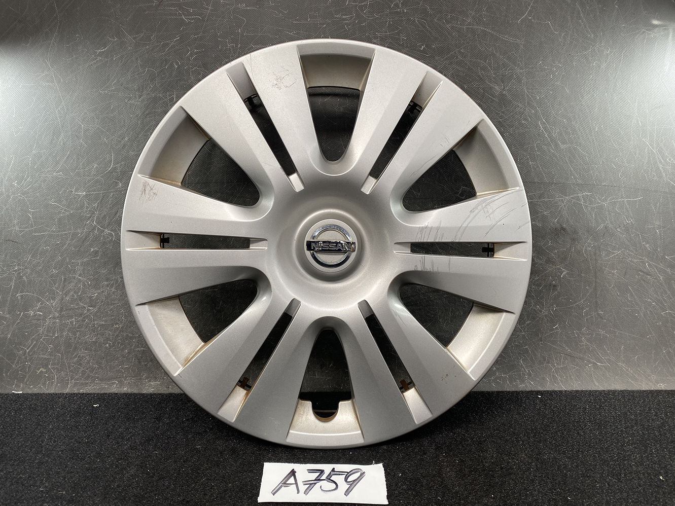 NISSAN Genuine 15inch WHEEL CAP / HUB CAP 40315-1GK0A x1