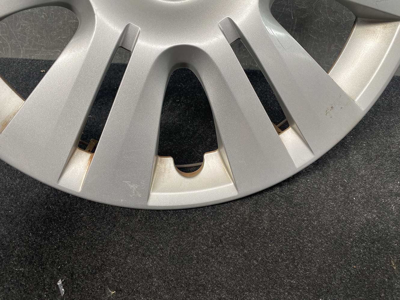 NISSAN NV350 Caravan E26 Genuine 15inch WHEEL CAP / HUB CAP 40315-1GK0A x1 - Image 8