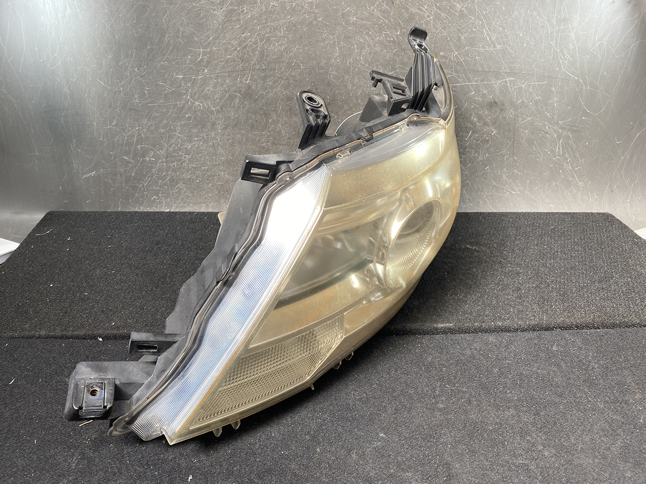 NISSAN SERENA C25 SUZUKI LANDY HID Headlight 100-24921 Left Side x1 - Image 2