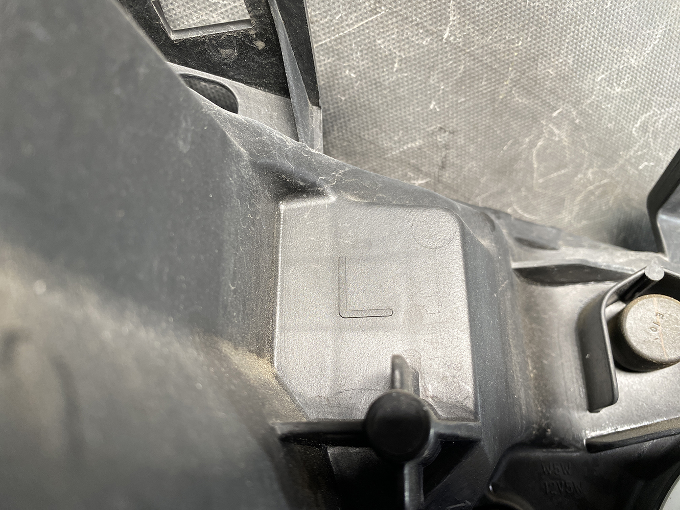 NISSAN SERENA C25 SUZUKI LANDY HID Headlight 100-24921 Left Side x1 - Image 8