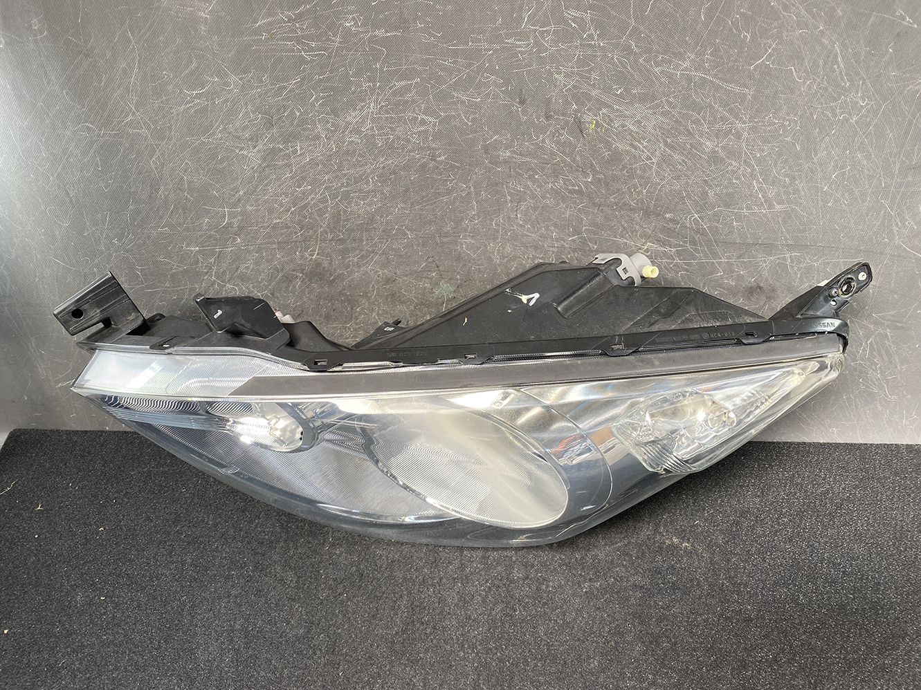 NISSAN NOTE E11 NE11 Headlight H005 Left Side x1 - Image 3