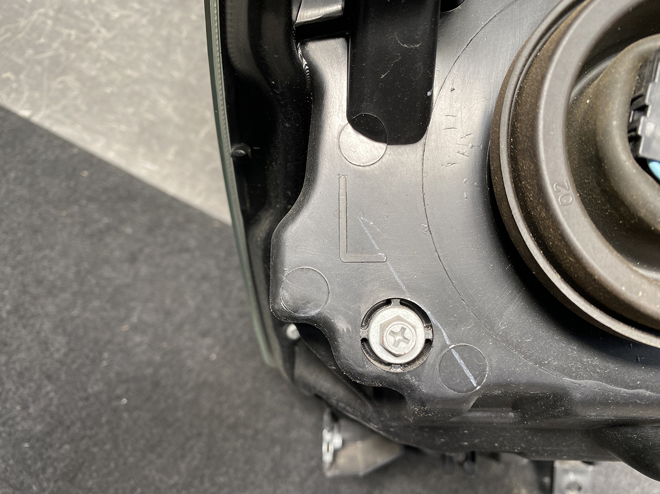 NISSAN NOTE E11 NE11 Headlight H005 Left Side x1 - Image 7