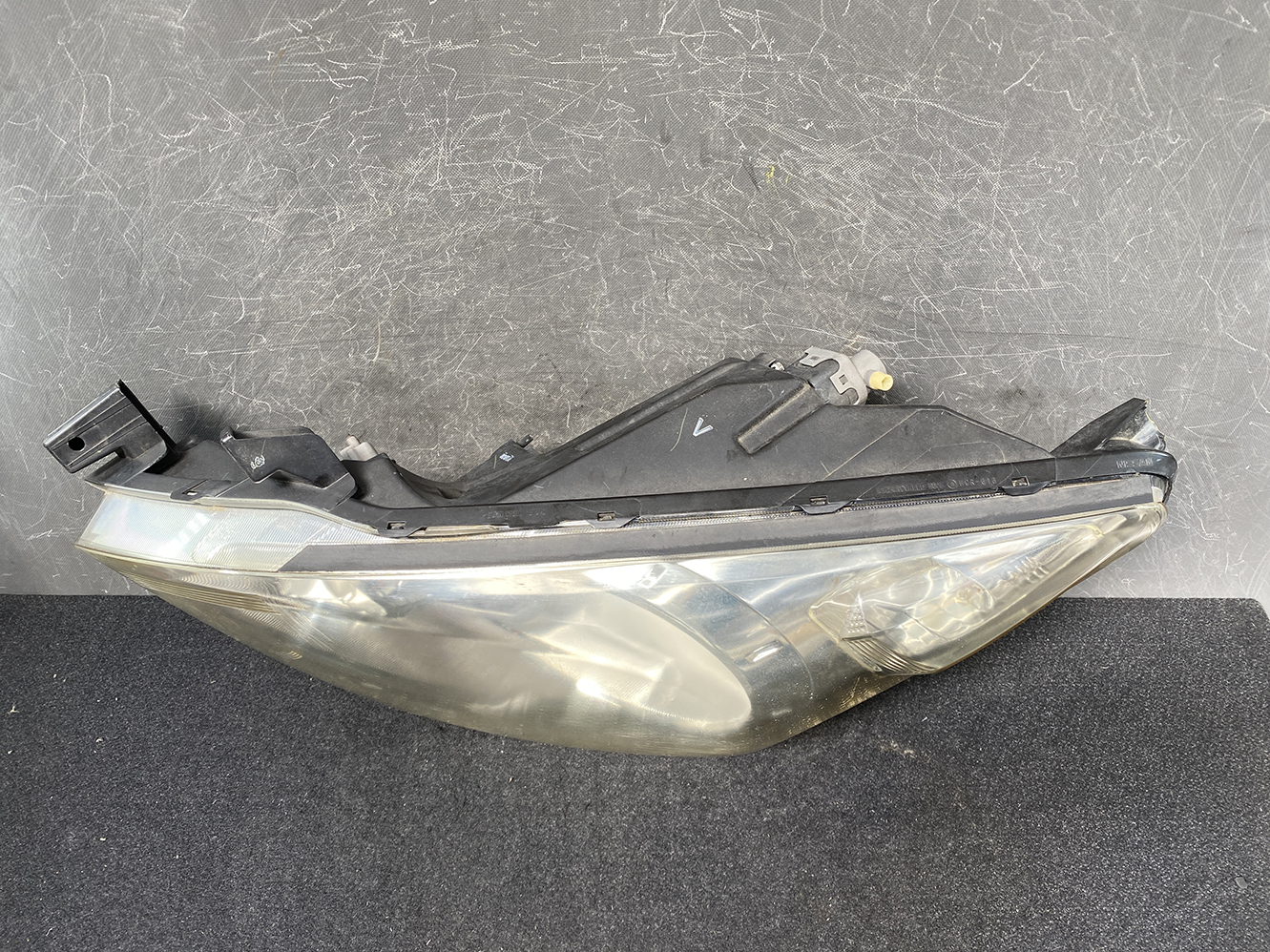 NISSAN NOTE E11 NE11 Headlight H005 Left Side x1*DAMAGED* - Image 4