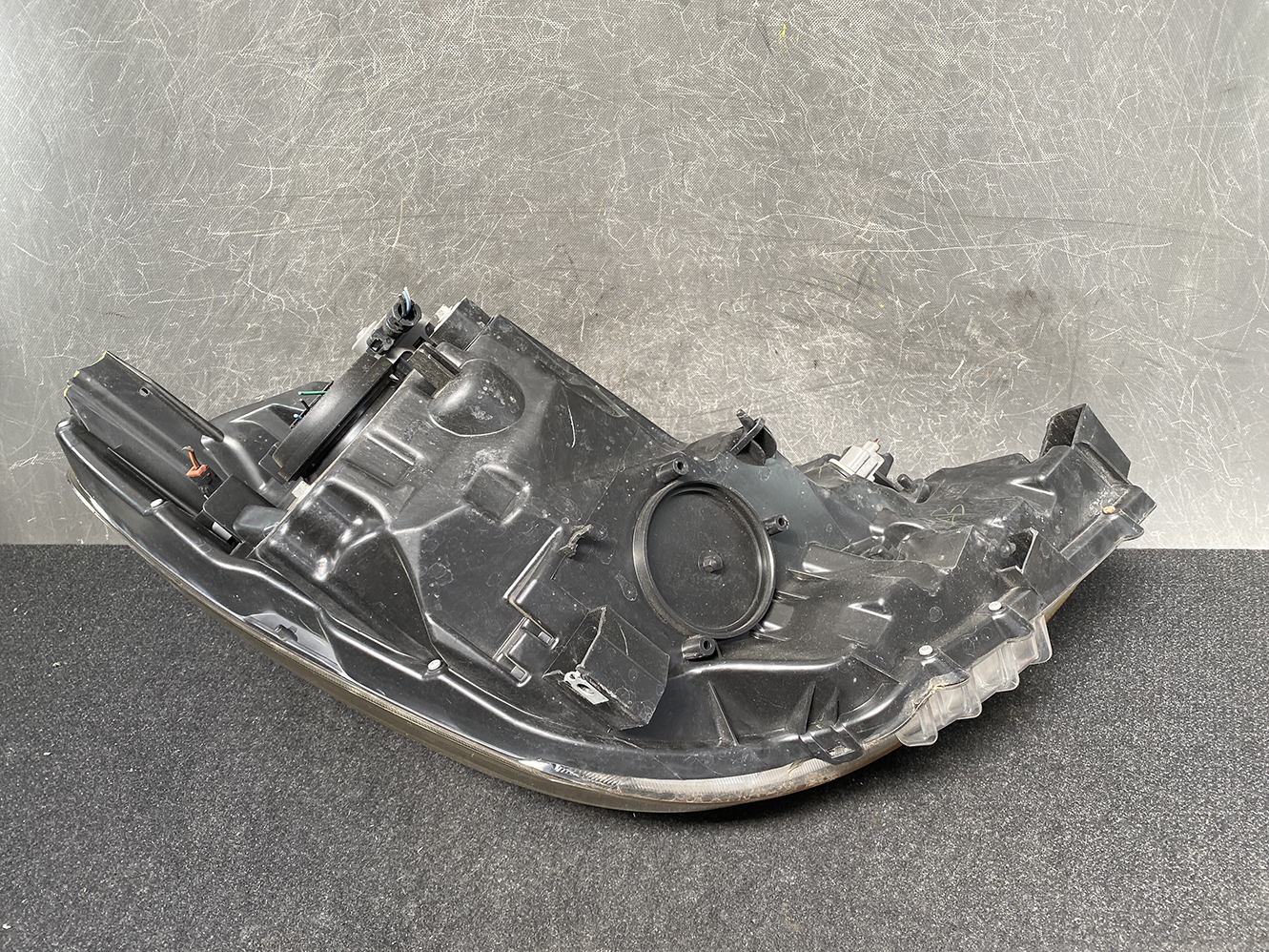 NISSAN NOTE E11 NE11 Headlight H005 Left Side x1*DAMAGED* - Image 5