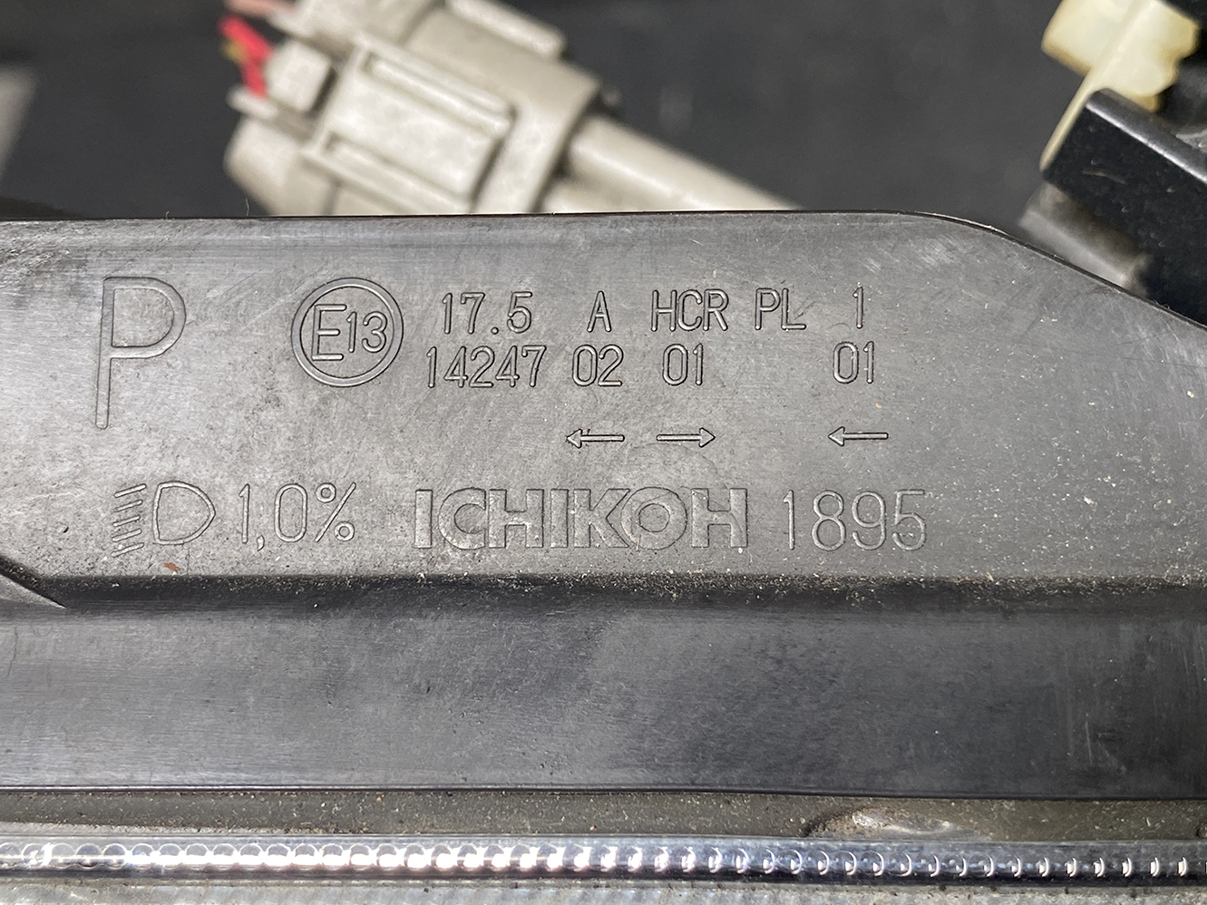 NISSAN NOTE E12 NE12 Headlight 1895 Right Side x1 *DAMAGED* - Image 7