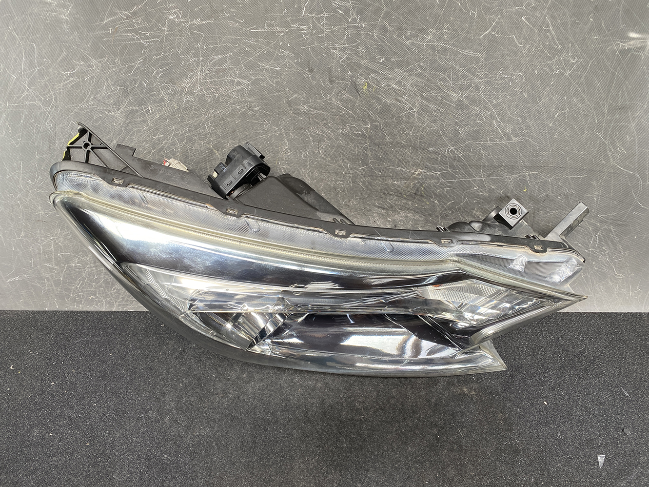 NISSAN NOTE E12 NE12 Headlight 1895 Right Side x1 *DAMAGED* - Image 4