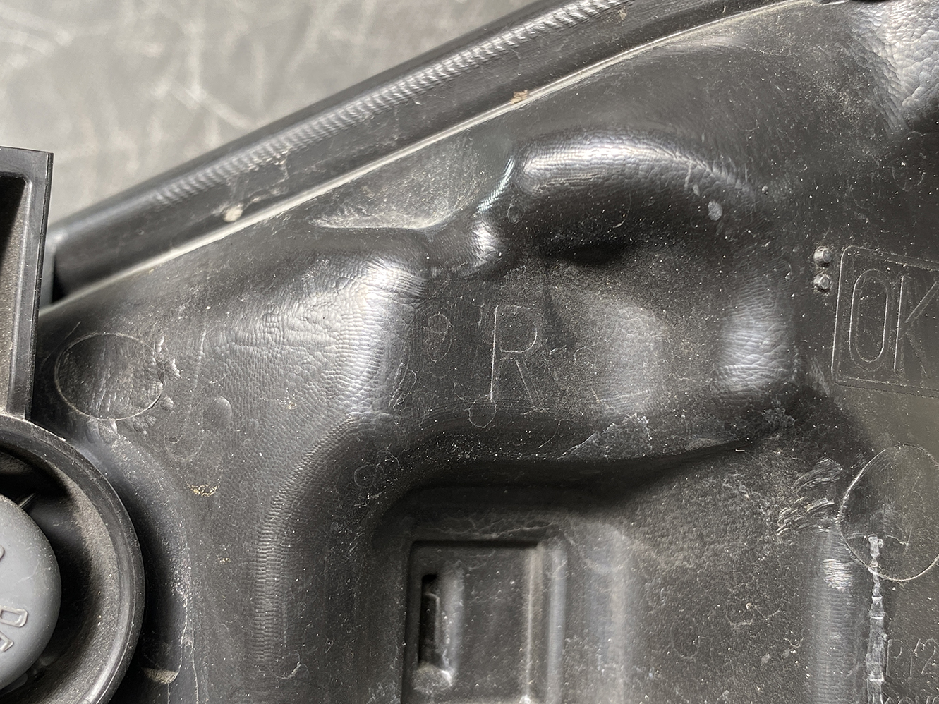 NISSAN NOTE E12 NE12 Headlight 1895 Right Side x1 *DAMAGED* - Image 9