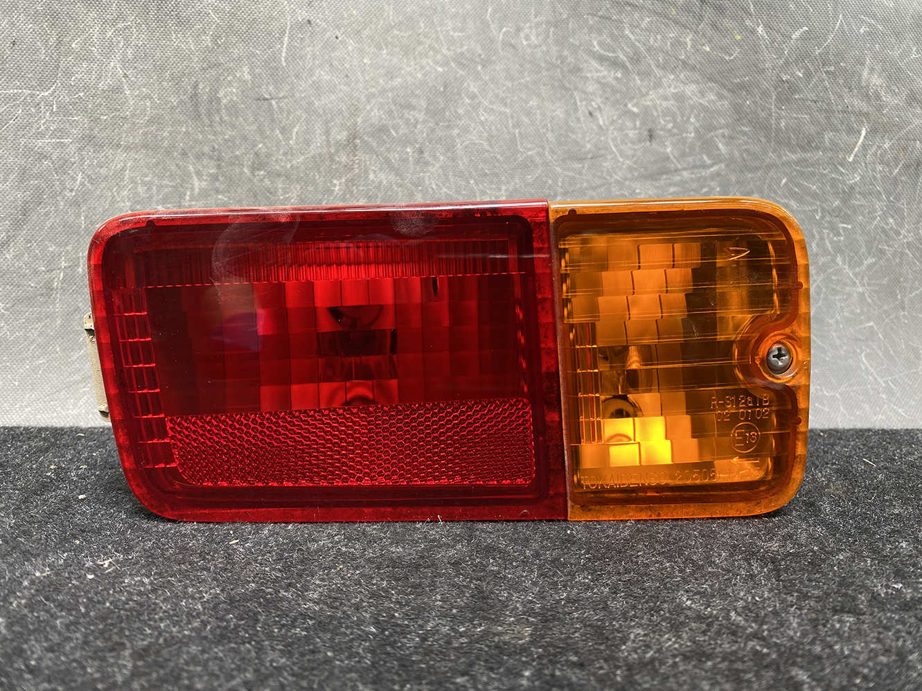 DAIHATSU HIJET TRUCK Taillight TOKAIDENSO 20505L Left SIDE X1 - Image 2