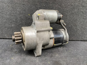 NISSAN Genuine Starter Motor E51 ELGRAND 23300 4W01A 4W017 M000T50571