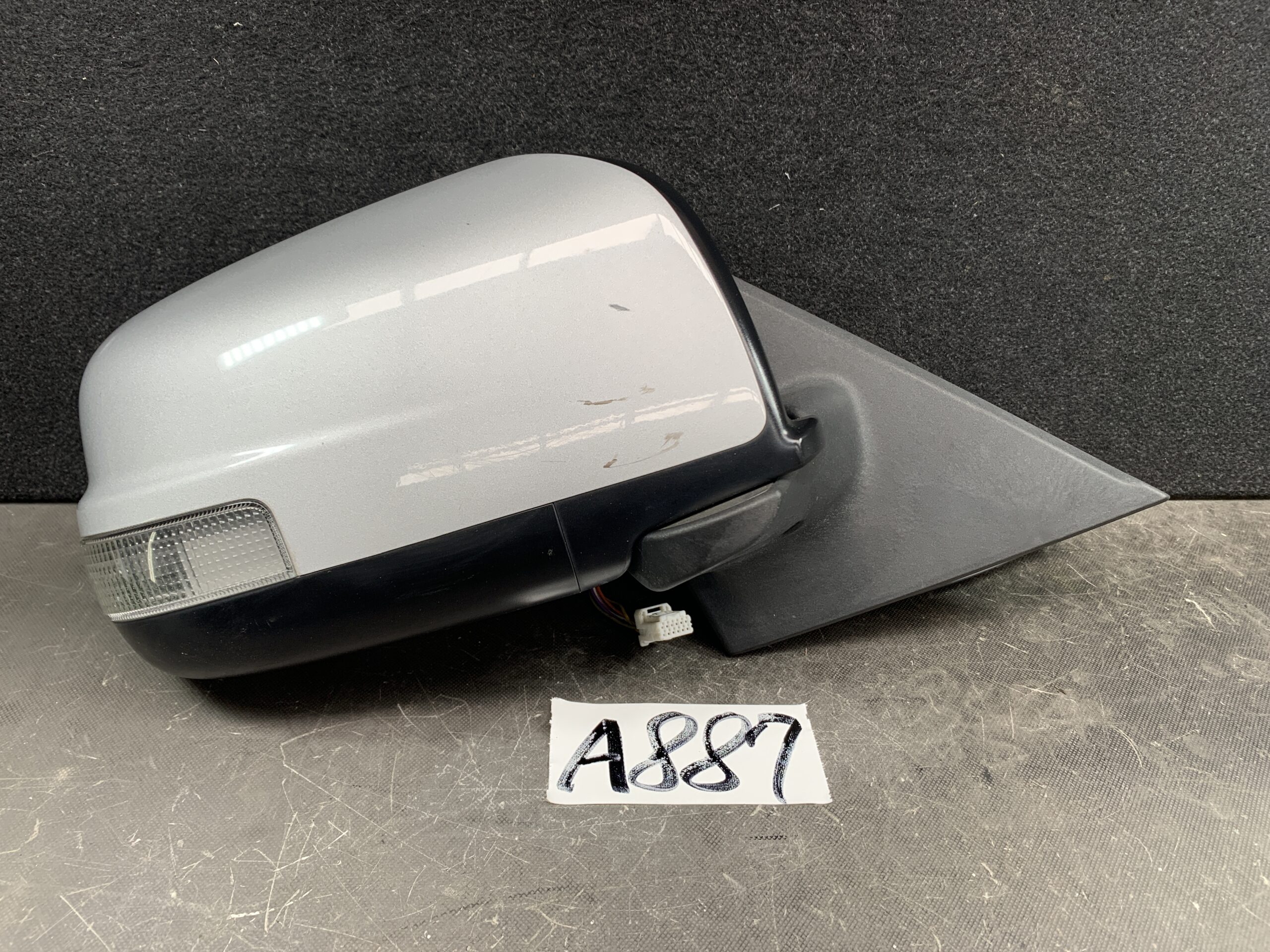 NISSAN SERENA C26 SUZUKI LANDY Door Mirror Indicator 9774 Right Side x1