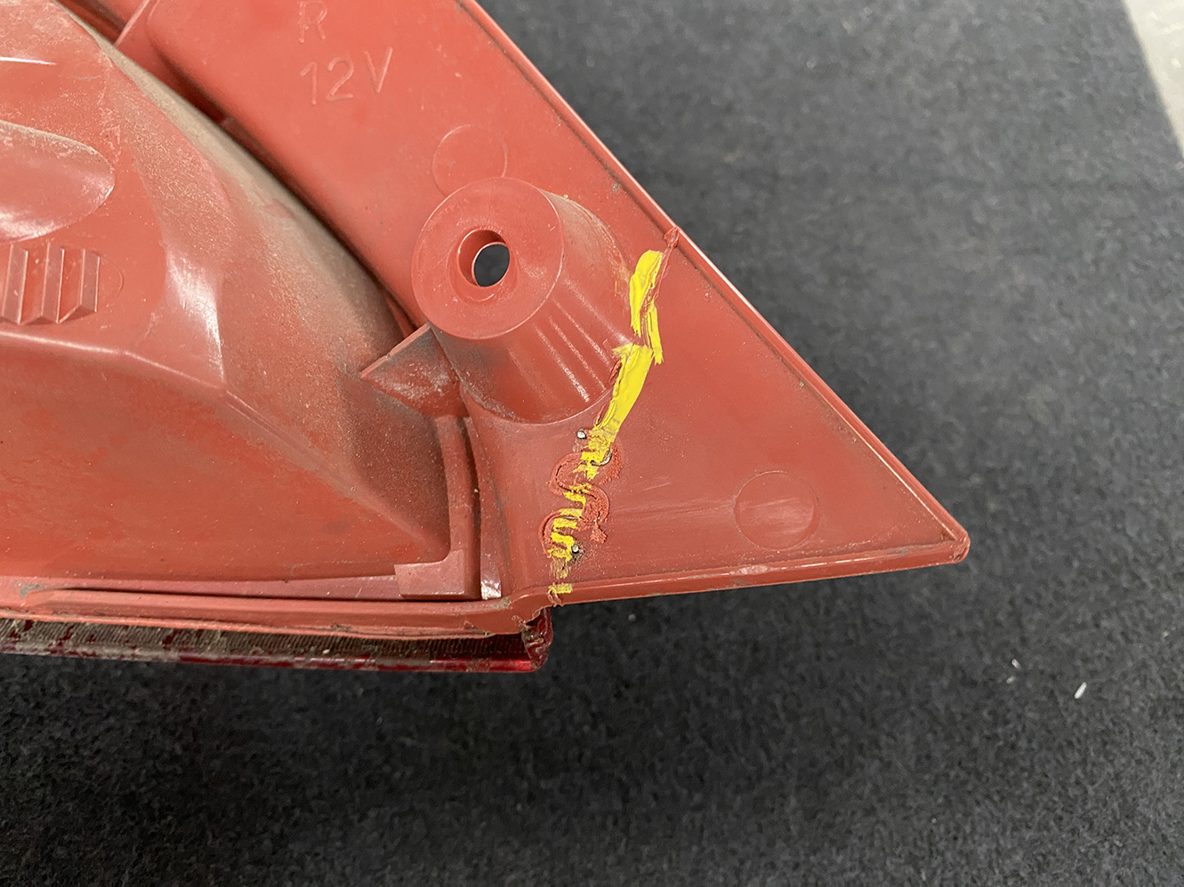 MAZDA DEMIO DE DEJFS DE3FS DE5FS Taillight P5776 Right Side x1*DAMAGED* - Image 8