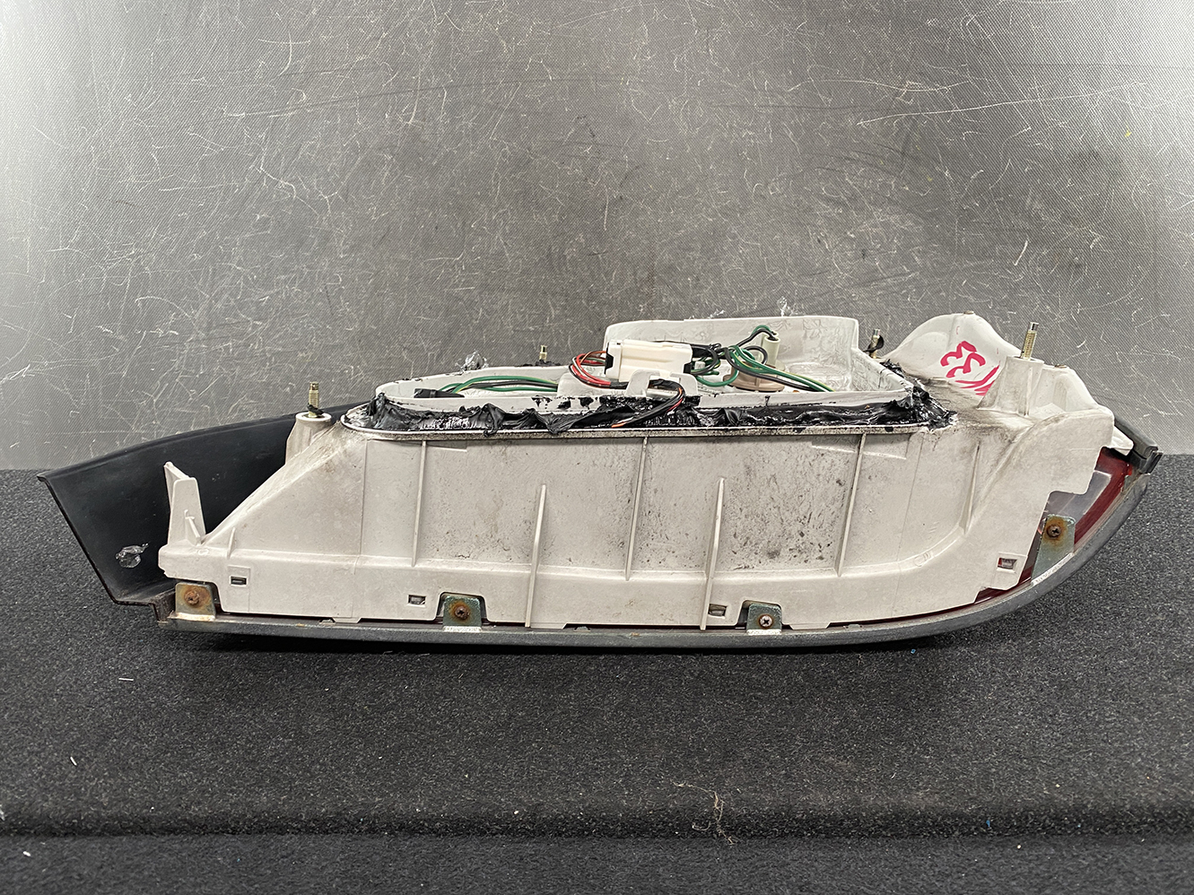 NISSAN GLORIA CEDRIC Y33 Genuine Taillight ICHIKOH 7429 Left Side x1 *DAMAGED* - Image 12