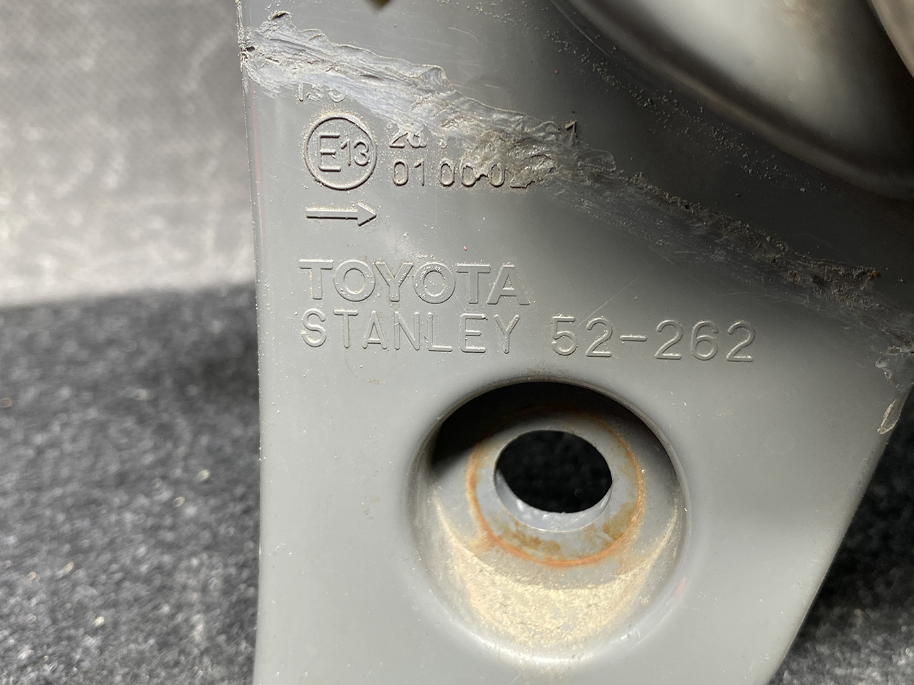 TOYOTA PORTE SPADE Taillight 52-262 Right Side x1*DAMAGED* - Image 7