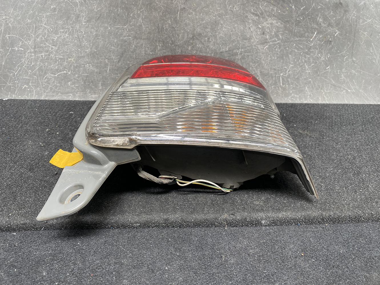 TOYOTA PORTE SPADE Taillight 52-262 Right Side x1*DAMAGED* - Image 5
