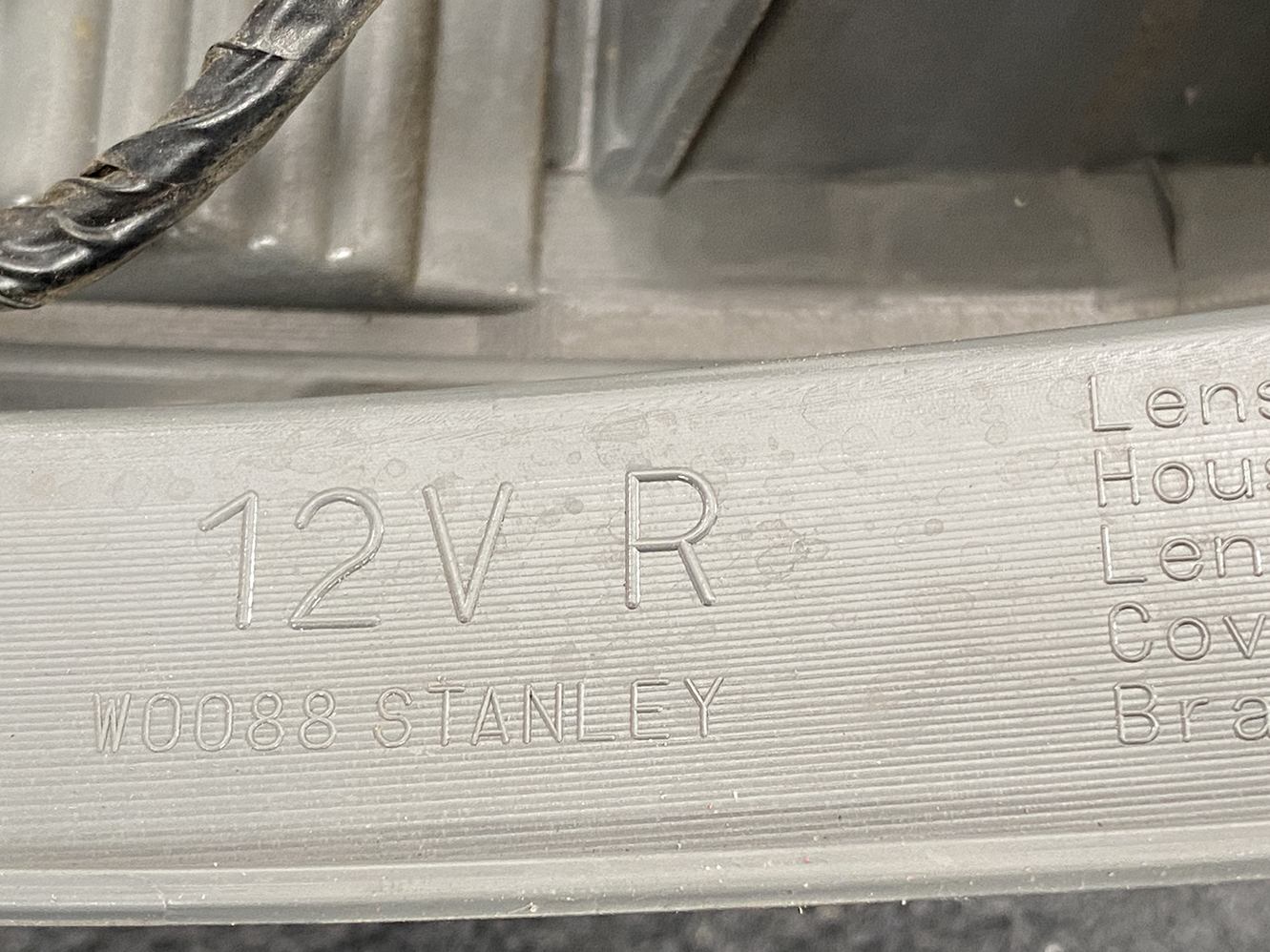 TOYOTA PORTE SPADE Taillight 52-262 Right Side x1*DAMAGED* - Image 10