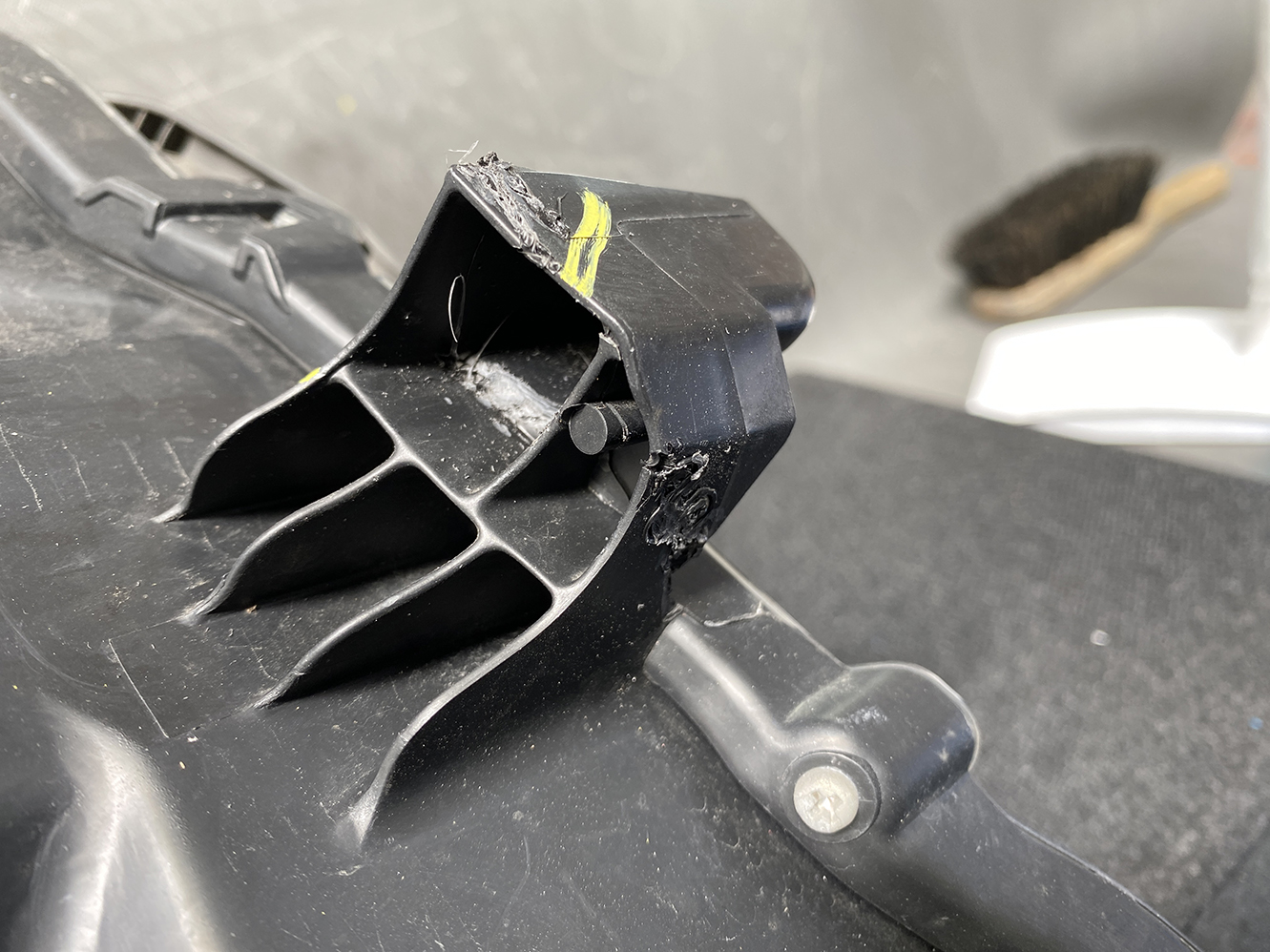 TOYOTA VOXY NOAH ZRR70 ZRR75 Headlight 28-226 Left Side x1 *DAMAGED* - Image 11