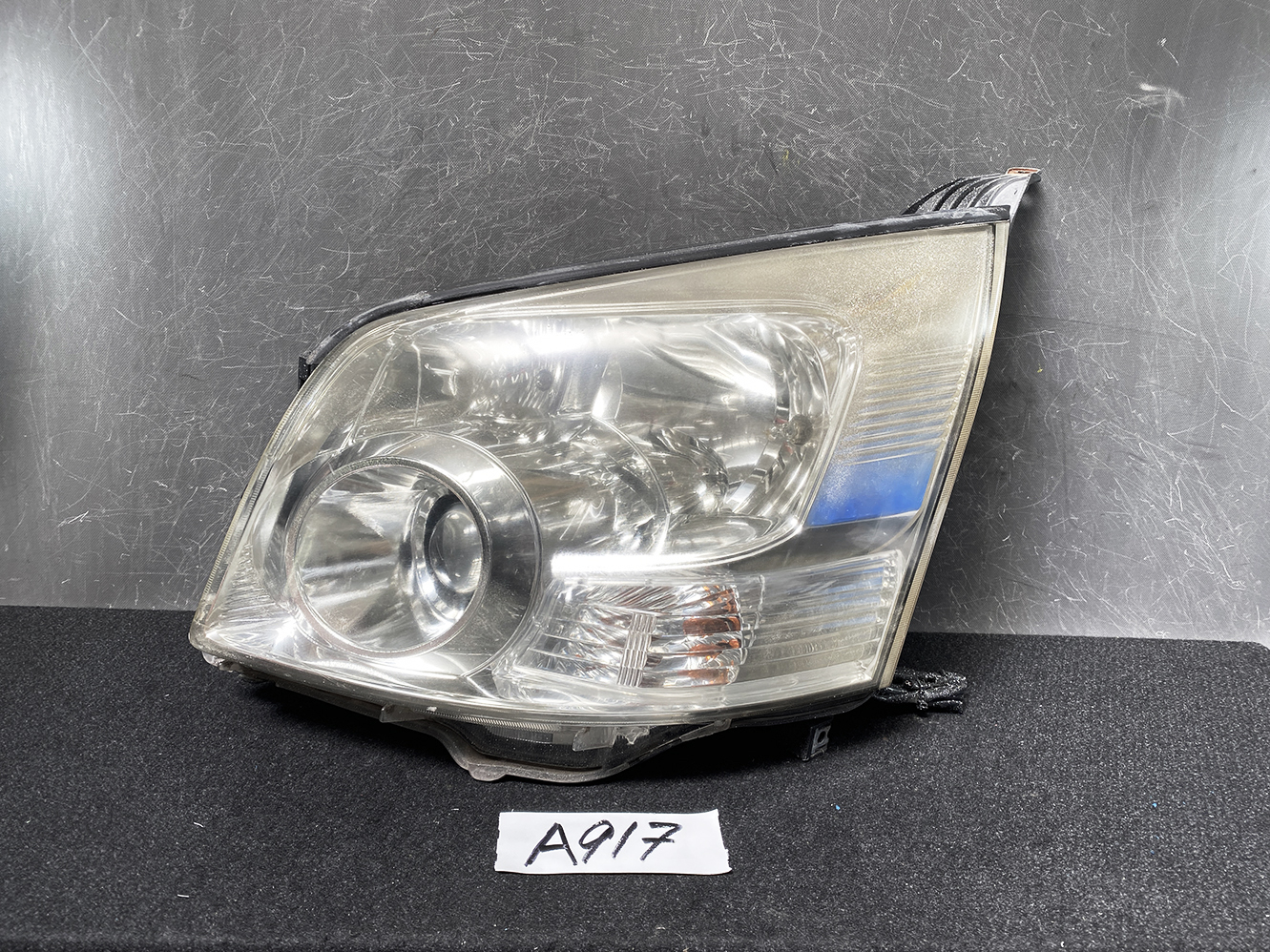 A917_1 TOYOTA VOXY NOAH ZRR75 ZRR70 Headlight KOITO 28-200 Left Side x1 » JDM-PARTS NZ » JDM-PARTS NZ TOYOTA VOXY NOAH ZRR75 ZRR70 Headlight KOITO 28-200 Left Side x1 » JDM-PARTS NZ