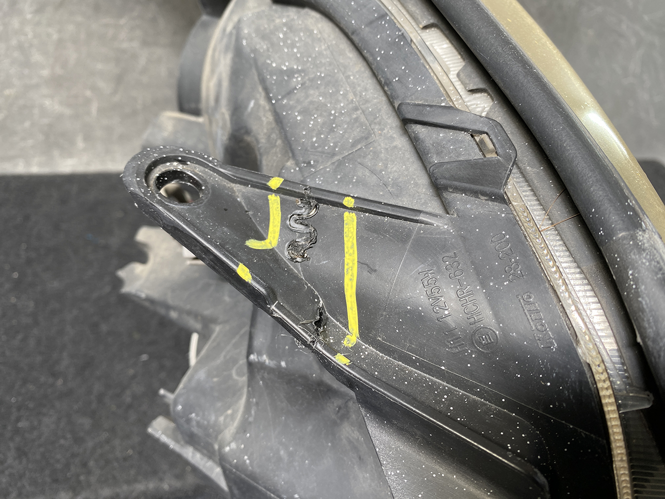 A917_9 TOYOTA VOXY NOAH ZRR75 ZRR70 Headlight KOITO 28-200 Left Side x1 » JDM-PARTS NZ » JDM-PARTS NZ TOYOTA VOXY NOAH ZRR75 ZRR70 Headlight KOITO 28-200 Left Side x1 » JDM-PARTS NZ