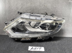 NISSAN X-TRAIL NT32 Genuine Headlight KOITO 100-17942 Left Side x1 *DAMAGED*
