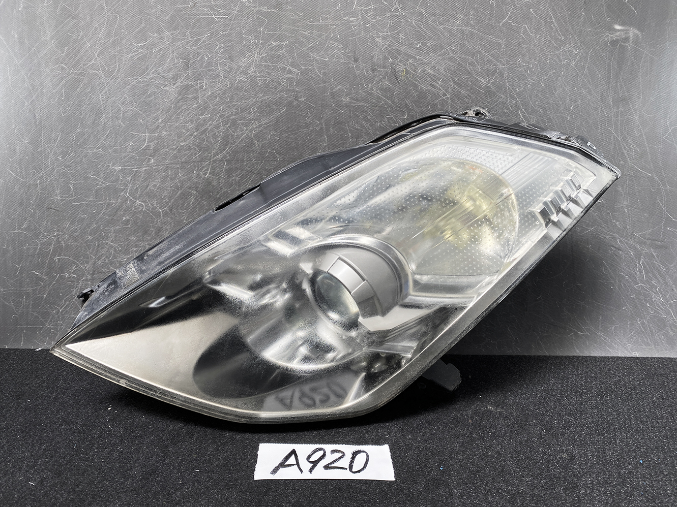 A920_1 NISSAN Fairlady Z 350Z Z33 HZ33 Headlight 100-63820 Left Side x1 *DAMAGED* » JDM-PARTS NZ » JDM-PARTS NZ NISSAN Fairlady Z 350Z Z33 HZ33 Headlight 100-63820 Left Side x1 *DAMAGED* » JDM-PARTS NZ