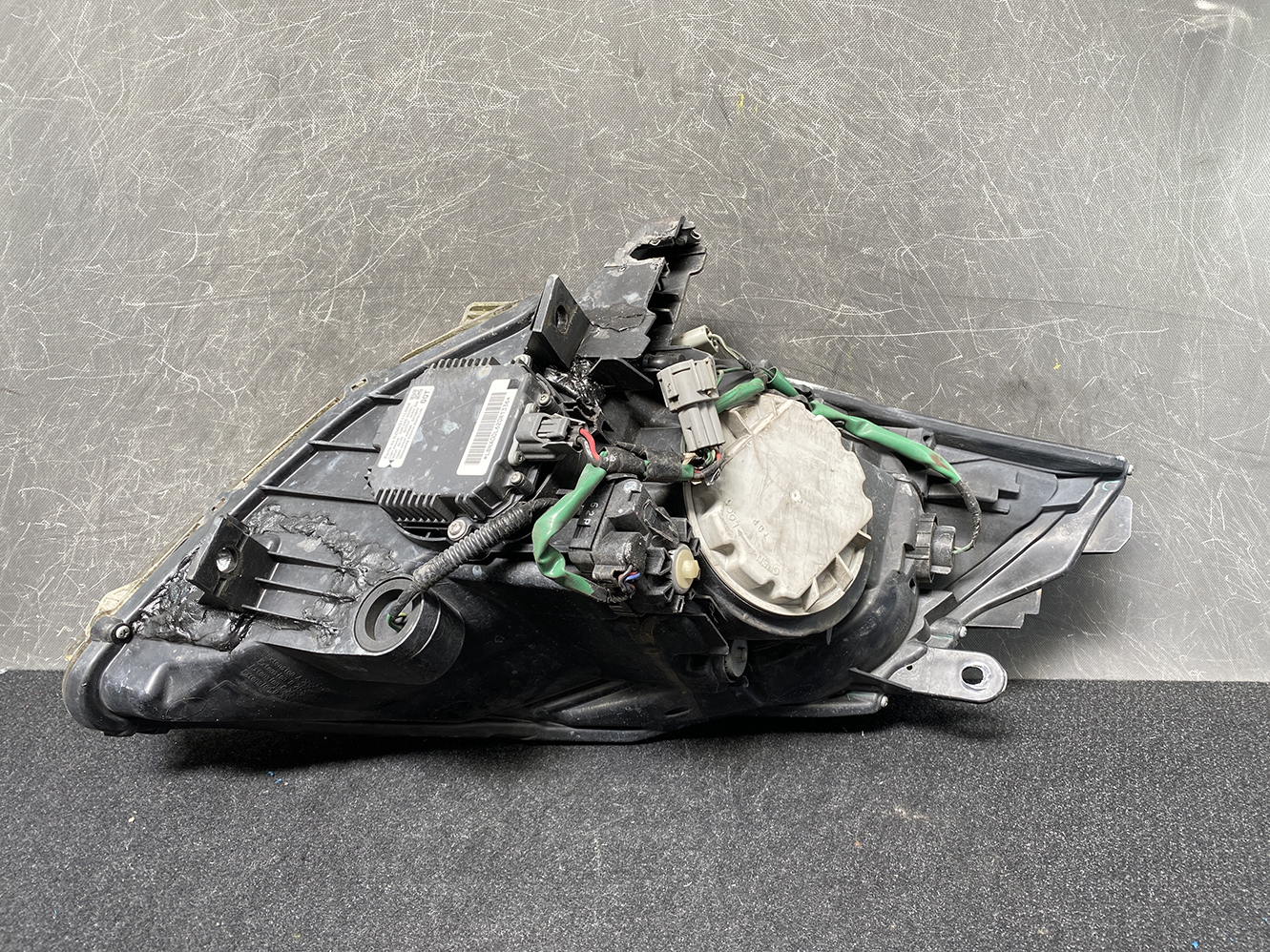 A920_7 NISSAN Fairlady Z 350Z Z33 HZ33 Headlight 100-63820 Left Side x1 *DAMAGED* » JDM-PARTS NZ » JDM-PARTS NZ NISSAN Fairlady Z 350Z Z33 HZ33 Headlight 100-63820 Left Side x1 *DAMAGED* » JDM-PARTS NZ