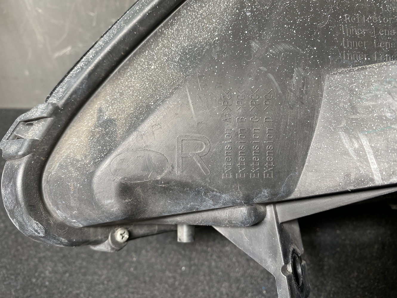 A921_10 NISSAN Fairlady Z 350Z Z33 HZ33 Headlight 100-63820 Right Side x1 *DAMAGED* » JDM-PARTS NZ » JDM-PARTS NZ NISSAN Fairlady Z 350Z Z33 HZ33 Headlight 100-63820 Right Side x1 *DAMAGED* » JDM-PARTS NZ