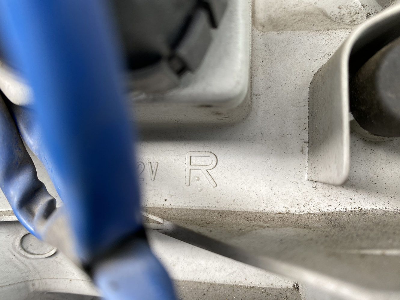 TOYOTA SIENTA NCP81 NCP85 Headlight KOITO 52-171 Right Side x1 *DAMAGED* - Image 10