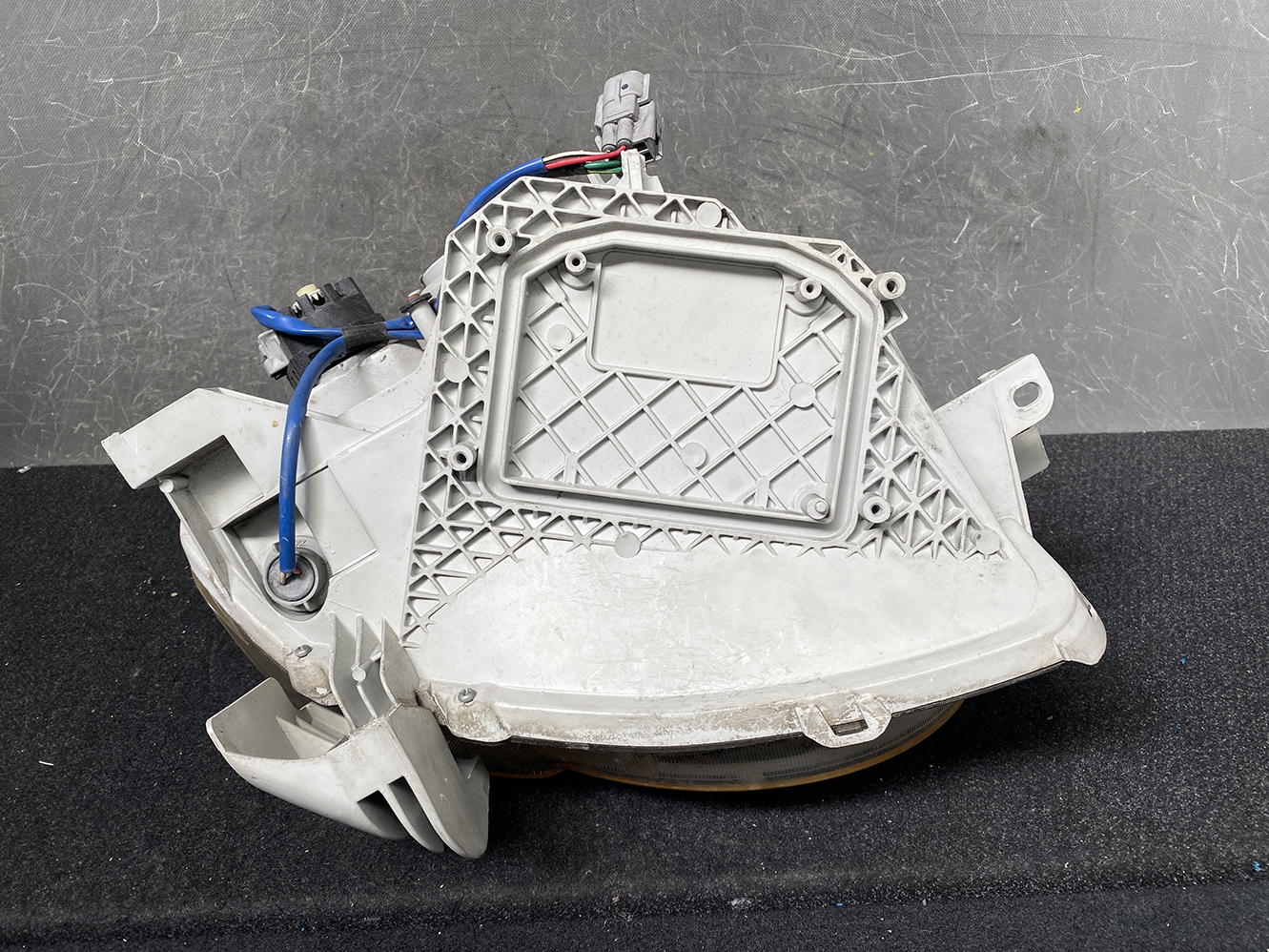 TOYOTA SIENTA NCP81 NCP85 Headlight KOITO 52-171 Left Side x1 - Image 5