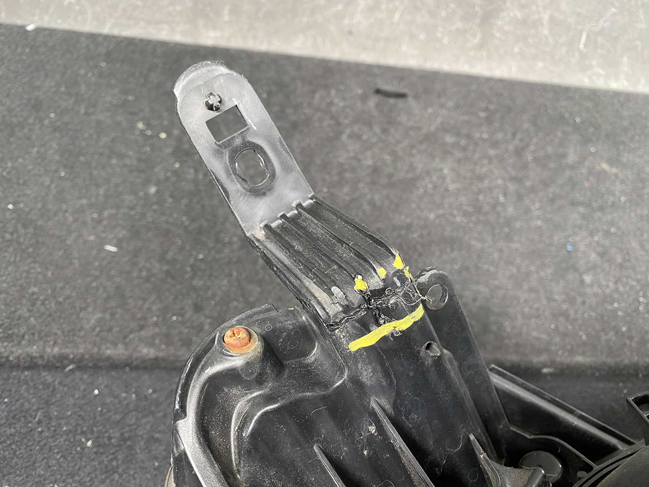 NISSAN SYLPHY TB17 Genuine Headlight STANLEY W0613 L Left Side x1*DAMAGED* - Image 10