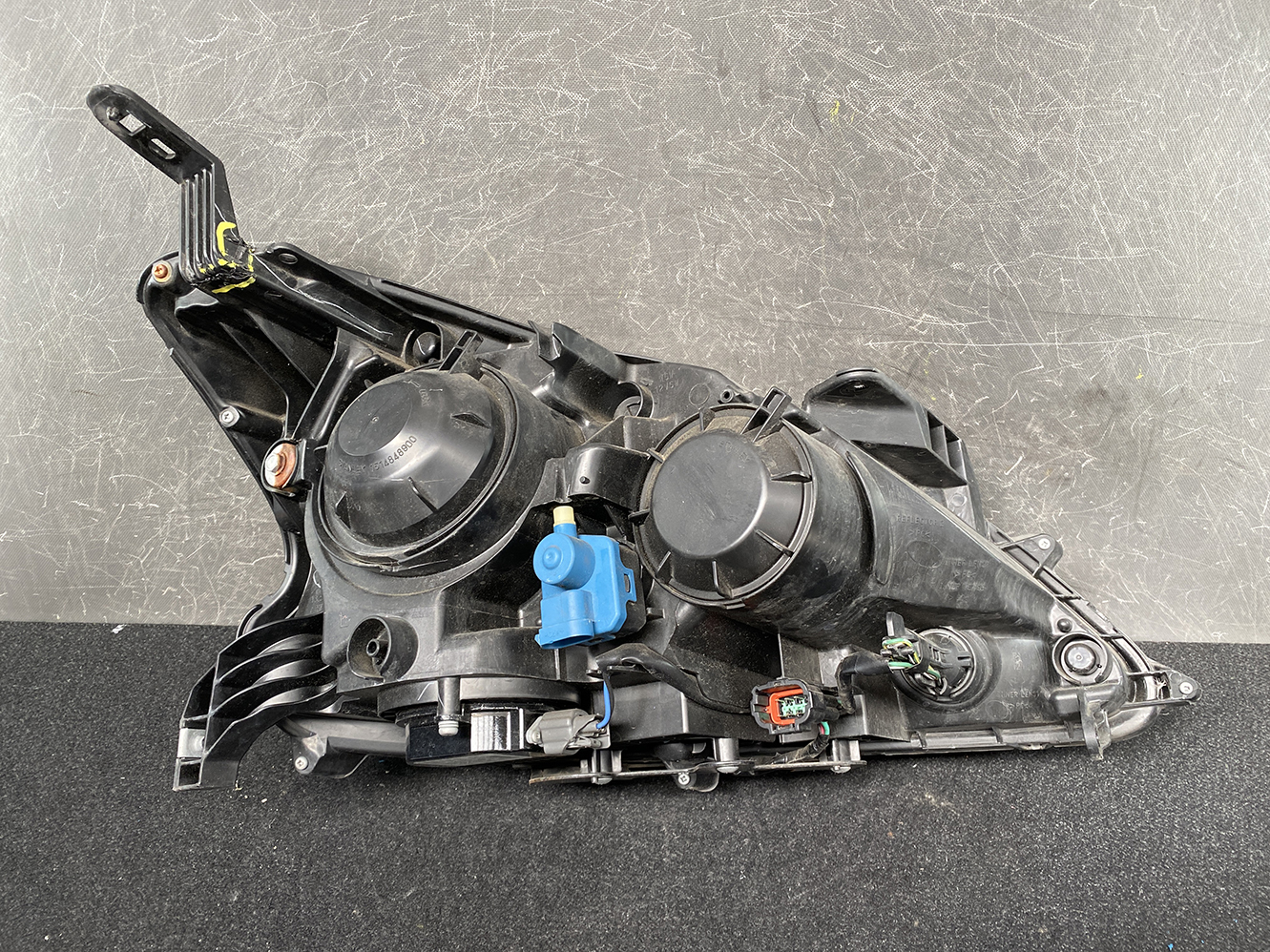 NISSAN SYLPHY TB17 Genuine Headlight STANLEY W0613 L Left Side x1*DAMAGED* - Image 6