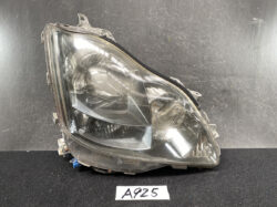 TOYOTA CROWN GRS180 GRS181 HID Headlight STANLEY 30-313  Right Side x1