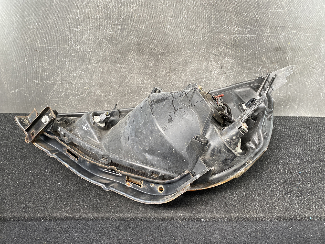 HONDA FIT JAZZ GD1 GD2 GD3 GD4 Headlight P1680 Right Side x1 - Image 5
