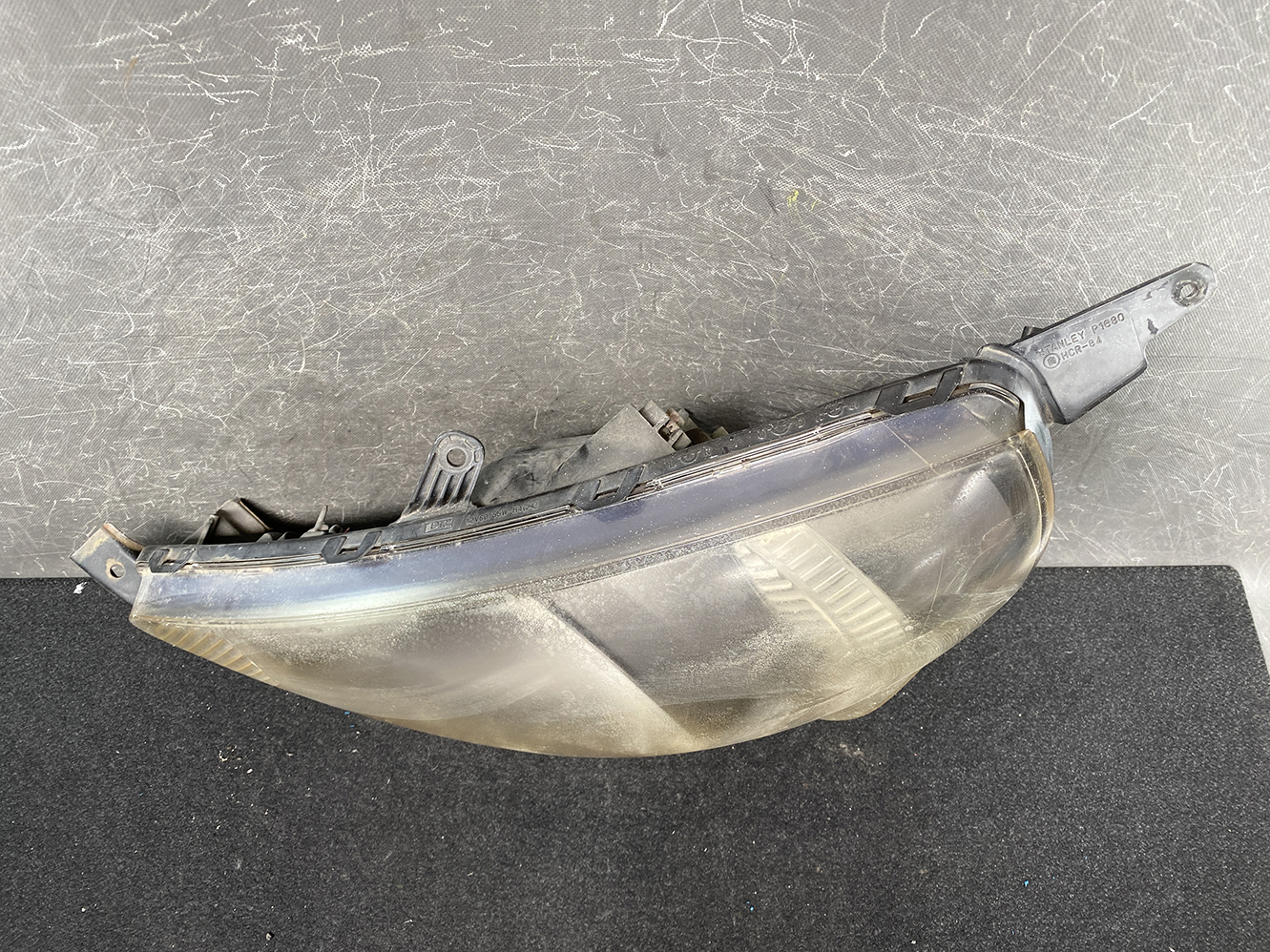 HONDA FIT GD1 GD2 GD3 GD4 Headlight P1680 Left Side x1 - Image 4