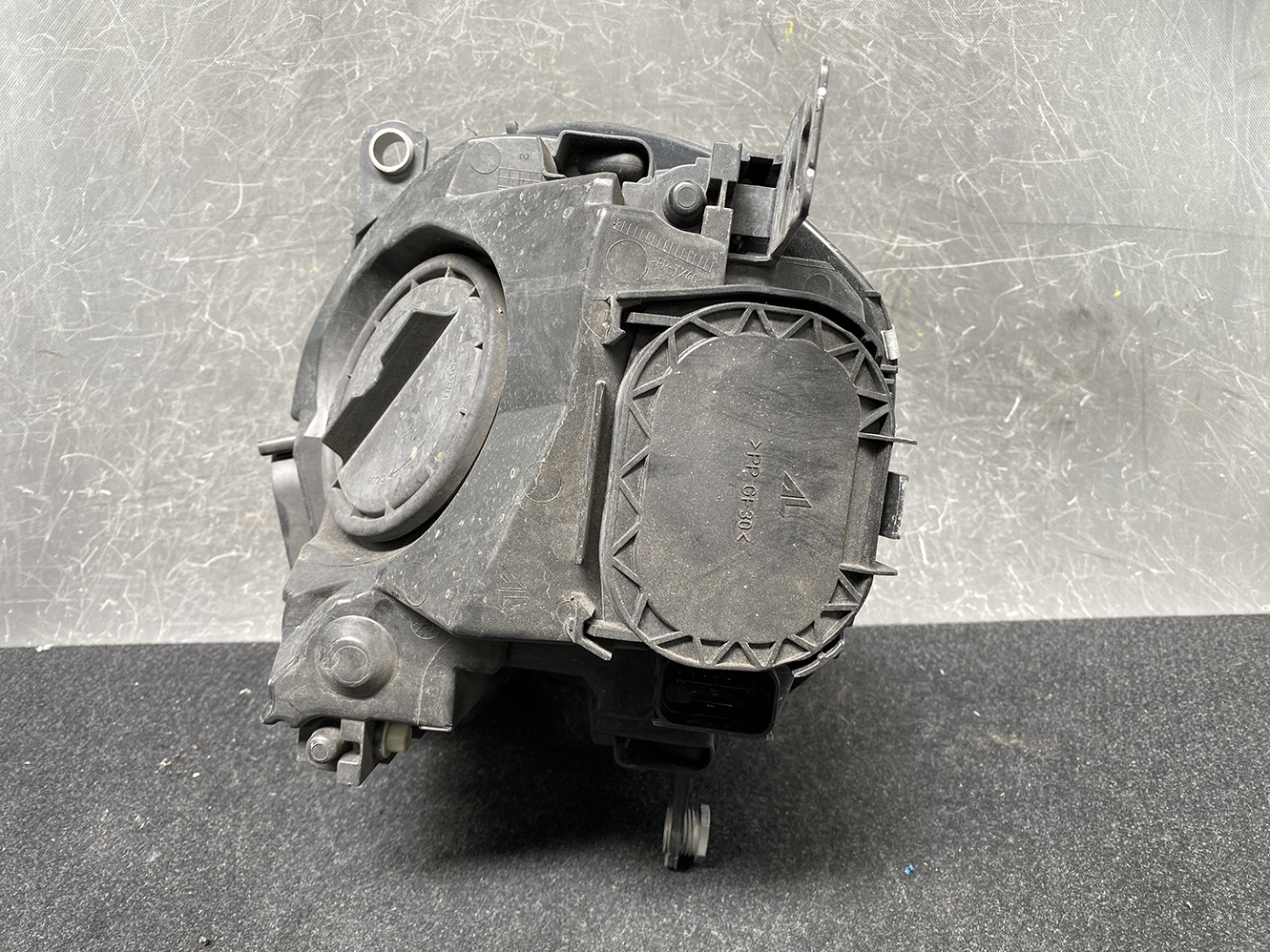 BMW MINI COOPER GEN2 R55 R56 R57 Genuine Headlight 0301225701 Left Side x1 - Image 4