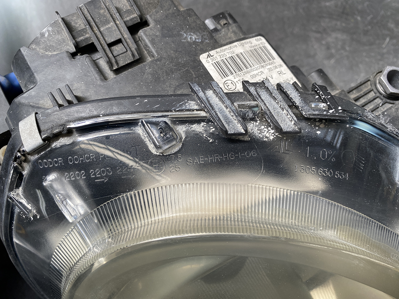 BMW MINI COOPER GEN2 R55 R56 R57 Genuine Headlight 0301225702 Right Side x1 - Image 4